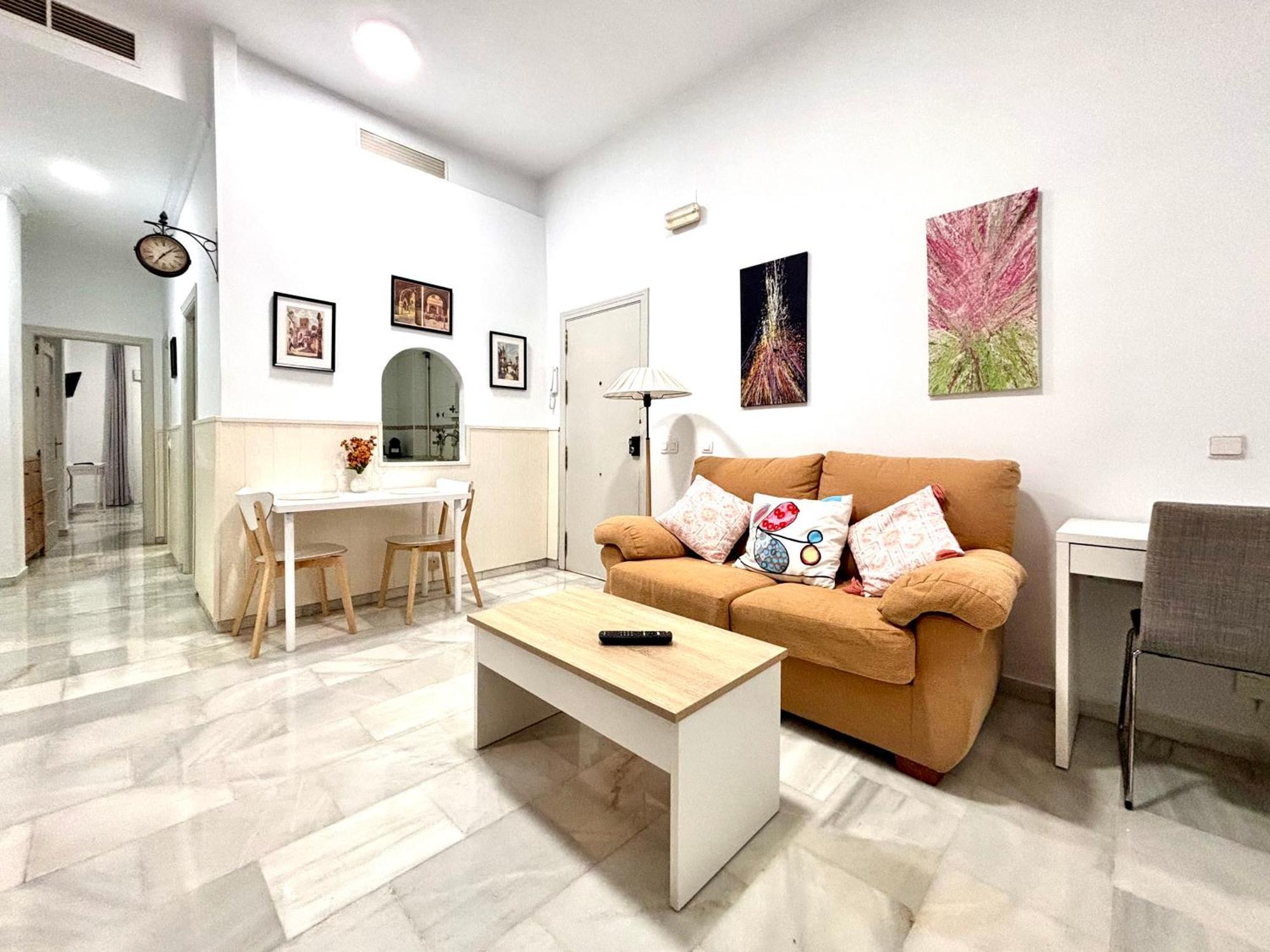 El Reloj Del Viajero 2 Apartment Sevilla Bagian luar foto
